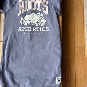 Roots Athletics Canada sweater dress Hoodie in purple and White